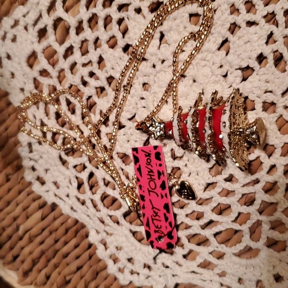 NWTO Betsey Johnson Christmas tree necklace - Picture 4 of 7